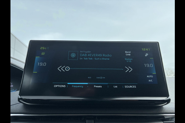 Peugeot 3008 1.6 HYbrid 225 Allure Pack Business 200pk PHEV | Elektrische Achterklep | Stoelverwarming | Dodehoeksensoren