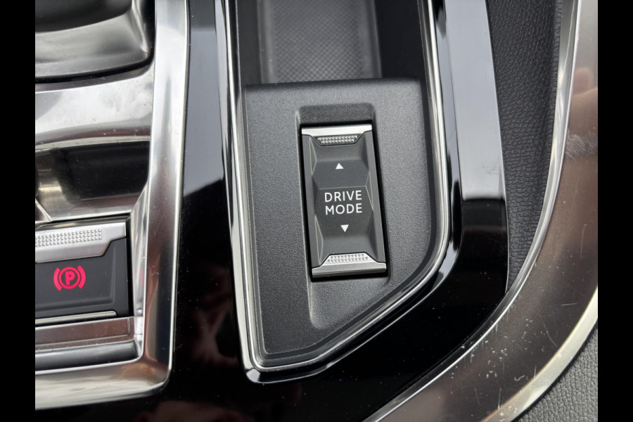 Peugeot 3008 1.6 HYbrid 225 Allure Pack Business 200pk PHEV | Elektrische Achterklep | Stoelverwarming | Dodehoeksensoren