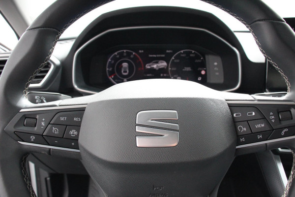 Seat Leon Sportstourer 1.0 TSI Style Nieuw Type ! Navigatie Climate control Cruise adaptive Led Virtual Cockpit Lichtmetalen Velgen Parkeer sensoren Getinte ruiten
