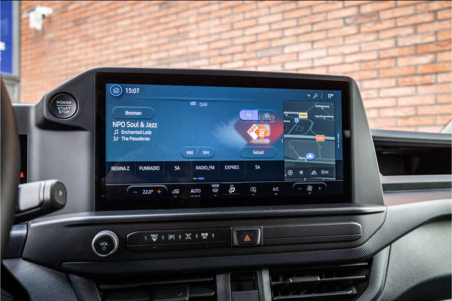 Ford Transit Custom 320 2.0 TDCI 170 PK L2H1 DC | Dubbel Cabine | ACC | Blind Spot | Navigatie | Camera | CarPlay | Lane Assist | Trekhaak | BPM VRIJ | Verlengde fabrieksgarantie tot 12-2029