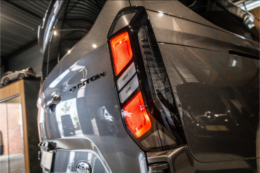 Ford Transit Custom 320 2.0 TDCI 170 PK L2H1 DC | Dubbel Cabine | ACC | Blind Spot | Navigatie | Camera | CarPlay | Lane Assist | Trekhaak | BPM VRIJ | Verlengde fabrieksgarantie tot 12-2029