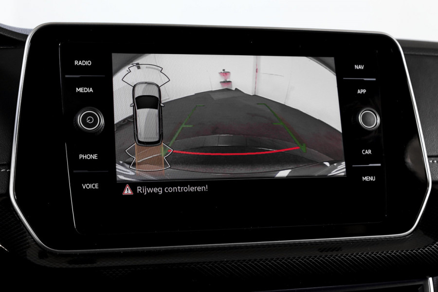 Volkswagen T-Cross 1.0 TSI 115 PK R-Line - Automaat | Dig. Cockpit | Adapt. Cruise | Camera | PDC | App. Connect | ECC | DAB | LM 18" | 3952