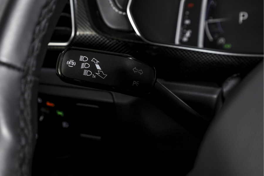Volkswagen T-Cross 1.0 TSI 115 PK R-Line - Automaat | Dig. Cockpit | Adapt. Cruise | Camera | PDC | App. Connect | ECC | DAB | LM 18" | 5190