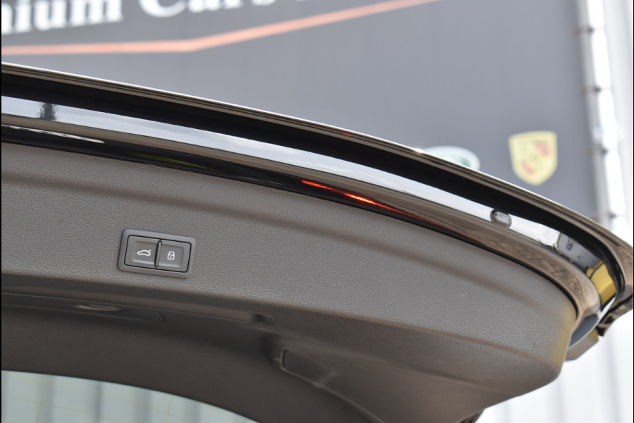 Audi Q3 Sportback 45 TFSI e S-Line 245 Pk Pano RSQ3 Leder Keyless Navi 21 Inch