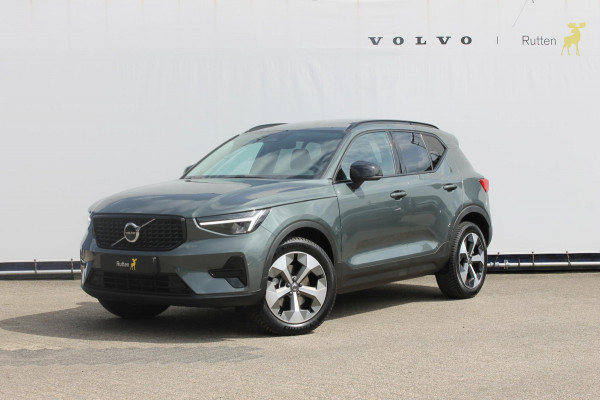 Volvo XC40 B3 177PK Automaat Plus Dark Panoramisch schuif-kanteldak / Adaptieve Cruise Control / Google infotainment / Parkeersensoren voor en achter met camera achter / Lederen bekleding / Blis