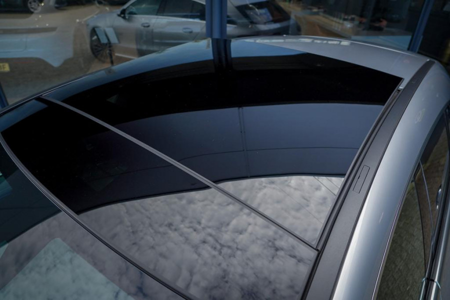 Mercedes-Benz CLA-Klasse Shooting Brake 250 e / Pano / leder / sfeerverlichting / trekhaak