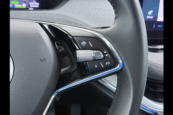 Škoda ENYAQ iV 60 Trekhaak Navi SOH 92% Ecc Cruise Control Camera Apple Carplay Android Auto Pdc Lmv 19" Led P-Assist Led Isofix Keyless Rijstrooksensor Bluetooth Origineel Nederlandse Auto