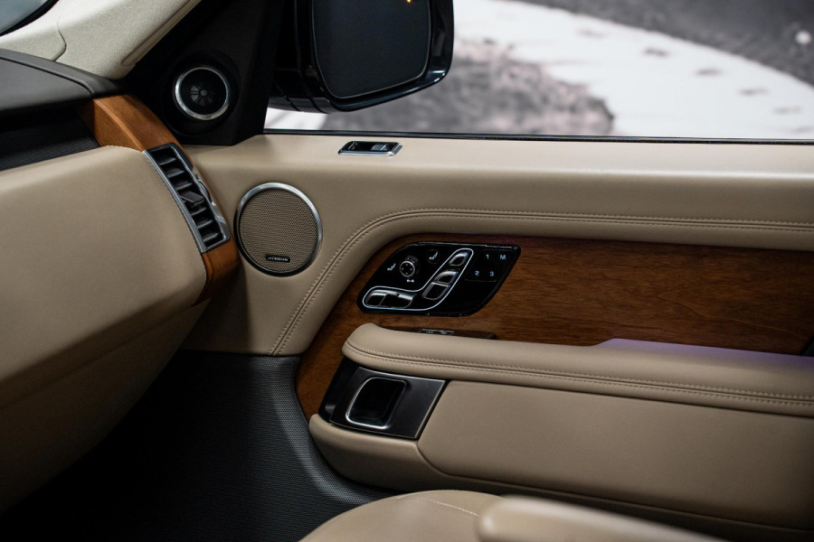 Land Rover Range Rover 2.0 P400e LWB Autobiography *Panorama / Meridian / Massage- & Memory / Surround-view / Soft-close / Keyless*