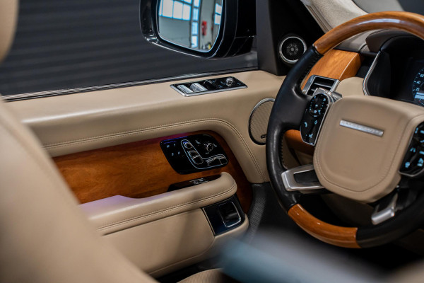 Land Rover Range Rover 2.0 P400e LWB Autobiography *Panorama / Meridian / Massage- & Memory / Surround-view / Soft-close / Keyless*