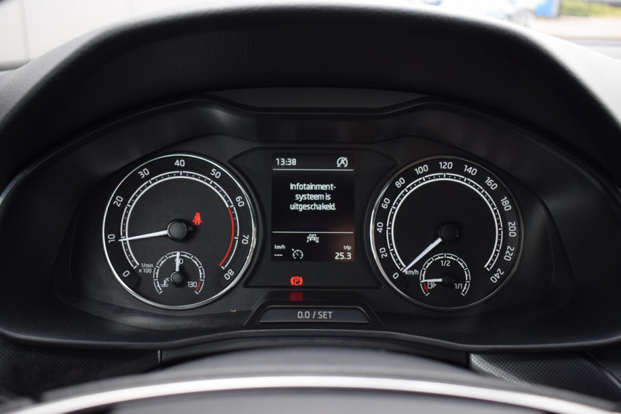 Škoda Kamiq 1.0 TSI Sport Business | Sportstoelen | Apple CarPlay | Climate | Cruise