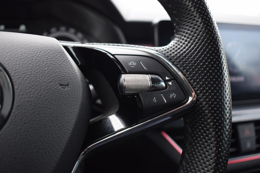 Škoda Kamiq 1.0 TSI Sport Business | Sportstoelen | Apple CarPlay | Climate | Cruise