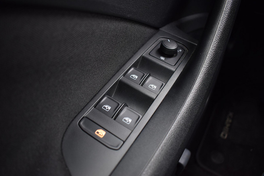 Škoda Kamiq 1.0 TSI Sport Business | Sportstoelen | Apple CarPlay | Climate | Cruise