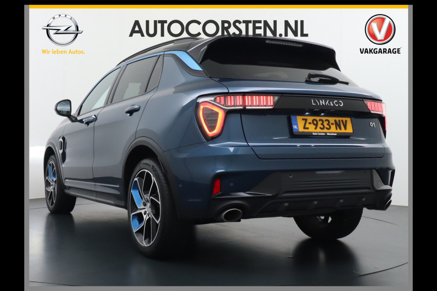 Lynk & Co 01 1.5 PHEV AUT-7 261pk Pano-Schuifdak Lmv 20" 360°Camera Zwarte hemel bekleding Apple Carplay Android Auto Adap.Cruise Navi Pdc Ec Elek.Memory.Stoel File assistent Dodehoek detector Elektrisch bedienbare achterklep Rijstrooksensor Wifi Verkeersbord detectie 425Nm koppel 3,7kw laadvermogen €44.880 Nieuwprijs 1e Eigenaar Origineel NLse auto!