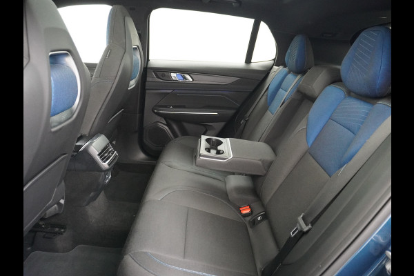 Lynk & Co 01 1.5 PHEV AUT-7 261pk Pano-Schuifdak Lmv 20" 360°Camera Zwarte hemel bekleding Apple Carplay Android Auto Adap.Cruise Navi Pdc Ec Elek.Memory.Stoel File assistent Dodehoek detector Elektrisch bedienbare achterklep Rijstrooksensor Wifi Verkeersbord detectie 425Nm koppel 3,7kw laadvermogen €44.880 Nieuwprijs 1e Eigenaar Origineel NLse auto!