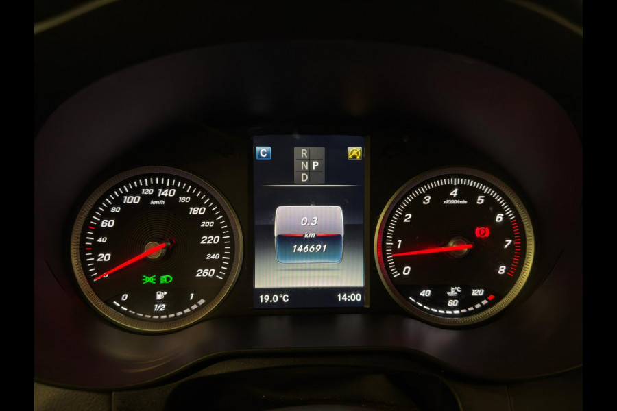Mercedes-Benz GLC 250 / Pano / Burmester / Memory / Luchtvering