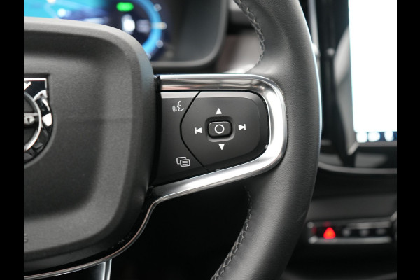 Volvo XC40 Recharge Twin Ultimate 78 kWh 408pk Dealer O.H. | Trekhaak Af Fabriek | Panodak | 360 Camera | Adaptive Cruise | Harman / Kardon | Alcantara Sportstoelen Memory & Verwarmd | Google Assistent | Keyless | Stuur Verwarmd | Blis |