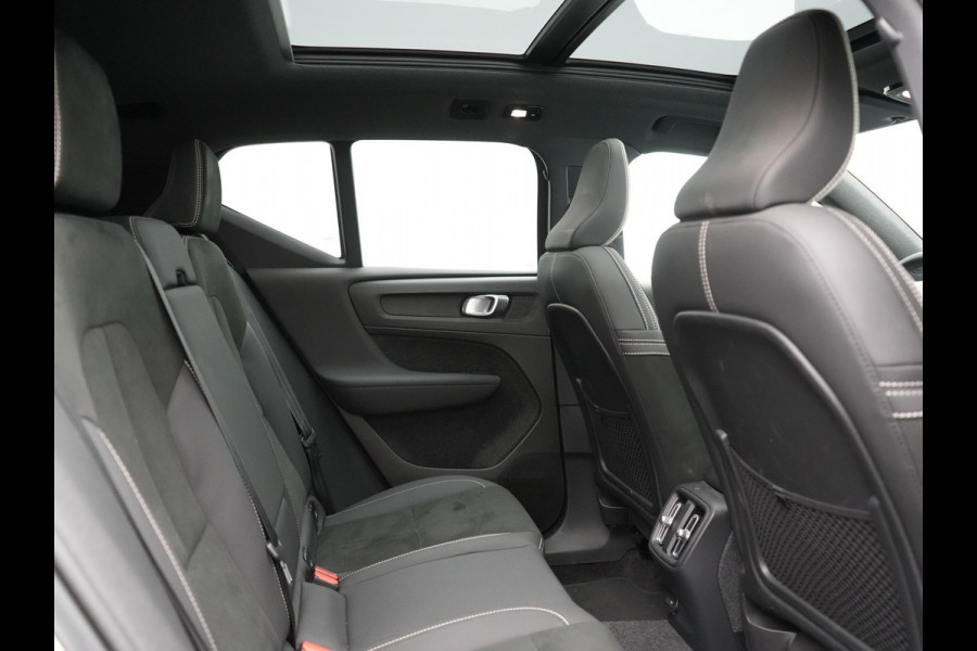Volvo XC40 Recharge Twin Ultimate 78 kWh 408pk Dealer O.H. | Trekhaak Af Fabriek | Panodak | 360 Camera | Adaptive Cruise | Harman / Kardon | Alcantara Sportstoelen Memory & Verwarmd | Google Assistent | Keyless | Stuur Verwarmd | Blis |