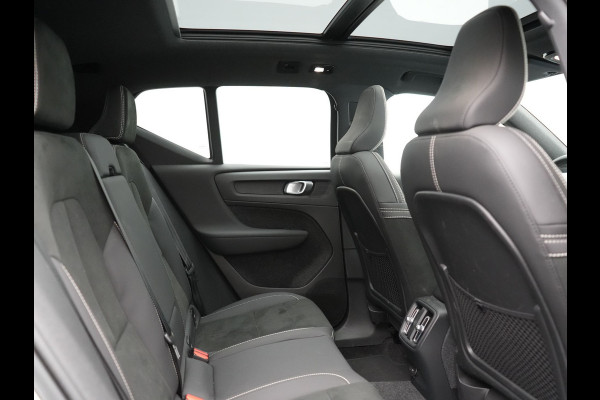 Volvo XC40 Recharge Twin Ultimate 78 kWh 408pk Dealer O.H. | Trekhaak Af Fabriek | Panodak | 360 Camera | Adaptive Cruise | Harman / Kardon | Alcantara Sportstoelen Memory & Verwarmd | Google Assistent | Keyless | Stuur Verwarmd | Blis |