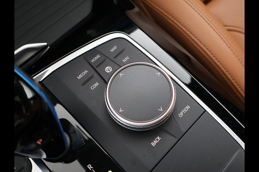 BMW iX3 80 kWh FACELIFT M-SPORT + ELEKTR. TREKHAAK SPORTSTOELEN LEDER | PANORAMA | ADAPTIVE CRUISE | MEMORY