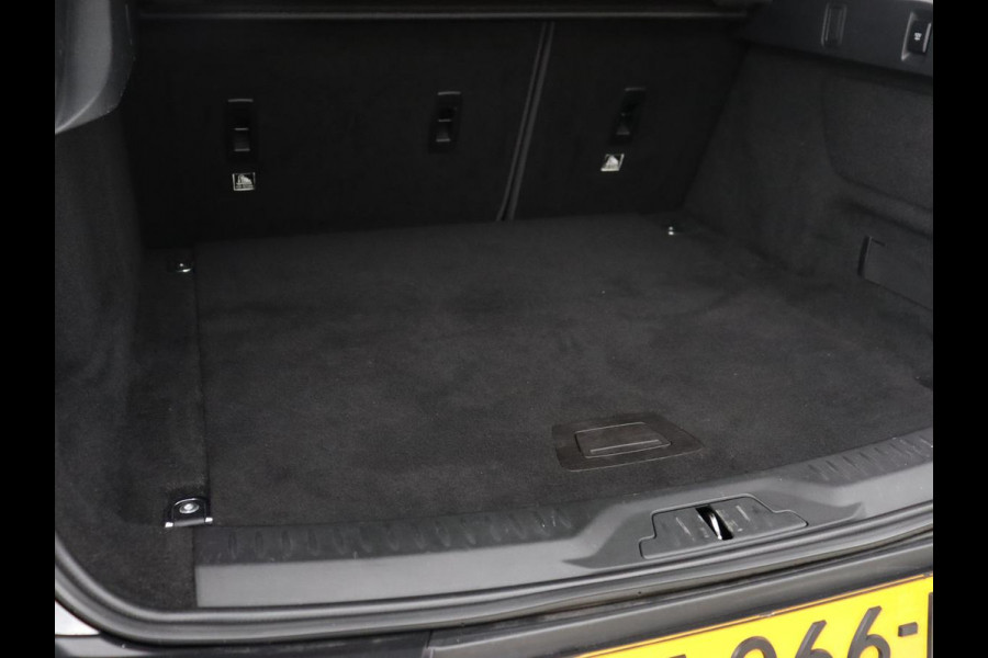 Jaguar I-PACE EV400 S 90 kWh | SOH 84% | Panoramadak | Leder | Head-Up | Carplay | Camera | Park Assist | Full LED | 20'' | Navigatie | DAB | Climate control | Cruise control