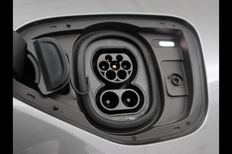 Jaguar I-PACE EV400 S 90 kWh | SOH 84% | Panoramadak | Leder | Head-Up | Carplay | Camera | Park Assist | Full LED | 20'' | Navigatie | DAB | Climate control | Cruise control