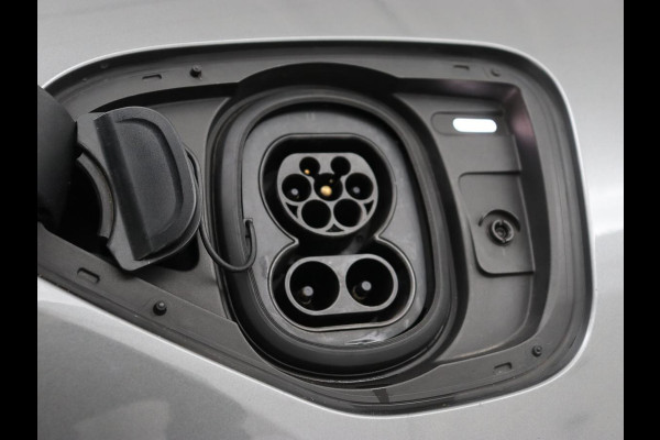 Jaguar I-PACE EV400 S 90 kWh | SOH 84% | Panoramadak | Leder | Head-Up | Carplay | Camera | Park Assist | Full LED | 20'' | Navigatie | DAB | Climate control | Cruise control