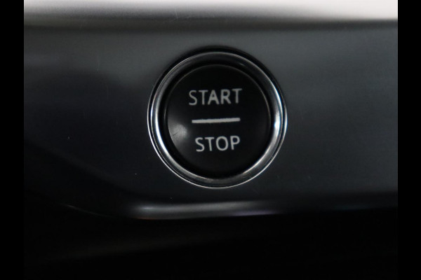 Jaguar I-PACE EV400 S 90 kWh | SOH 84% | Panoramadak | Leder | Head-Up | Carplay | Camera | Park Assist | Full LED | 20'' | Navigatie | DAB | Climate control | Cruise control