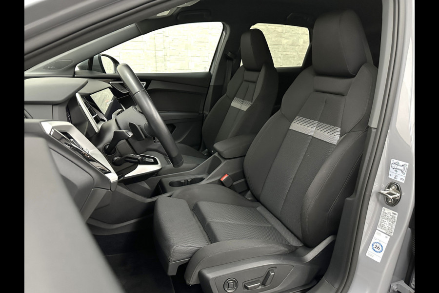 Audi Q4 e-tron 45 Quattro 77 kWh | ACC | Sonos-Sound | Head-Up | 95% SOH | Sportstoelen | Keyless-Entry | Memory | Groot Navi | Virtual-Cockpit | Getint Glas | 3-Zone Clima | Zwarte Hemel | LED | Carplay | Standkachel | Achteruitrij-Camera | Stoelverwarming |