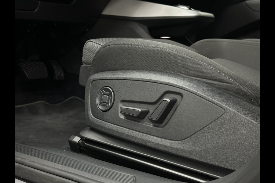 Audi Q4 e-tron 45 Quattro 77 kWh | ACC | Sonos-Sound | Head-Up | 95% SOH | Sportstoelen | Keyless-Entry | Memory | Groot Navi | Virtual-Cockpit | Getint Glas | 3-Zone Clima | Zwarte Hemel | LED | Carplay | Standkachel | Achteruitrij-Camera | Stoelverwarming |