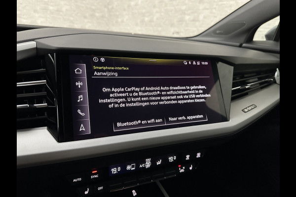 Audi Q4 e-tron 45 Quattro 77 kWh | ACC | Sonos-Sound | Head-Up | 95% SOH | Sportstoelen | Keyless-Entry | Memory | Groot Navi | Virtual-Cockpit | Getint Glas | 3-Zone Clima | Zwarte Hemel | LED | Carplay | Standkachel | Achteruitrij-Camera | Stoelverwarming |