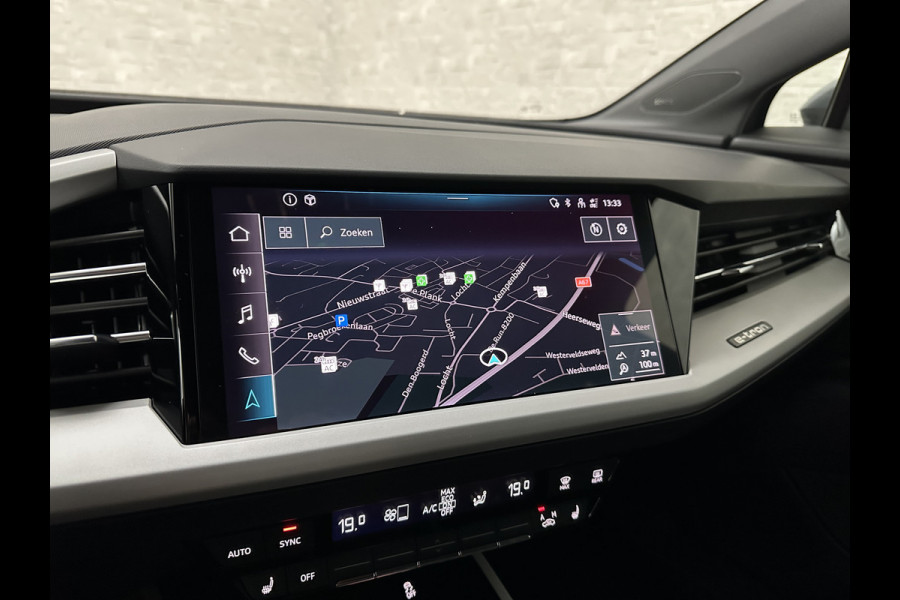Audi Q4 e-tron 45 Quattro 77 kWh | ACC | Sonos-Sound | Head-Up | 95% SOH | Sportstoelen | Keyless-Entry | Memory | Groot Navi | Virtual-Cockpit | Getint Glas | 3-Zone Clima | Zwarte Hemel | LED | Carplay | Standkachel | Achteruitrij-Camera | Stoelverwarming |