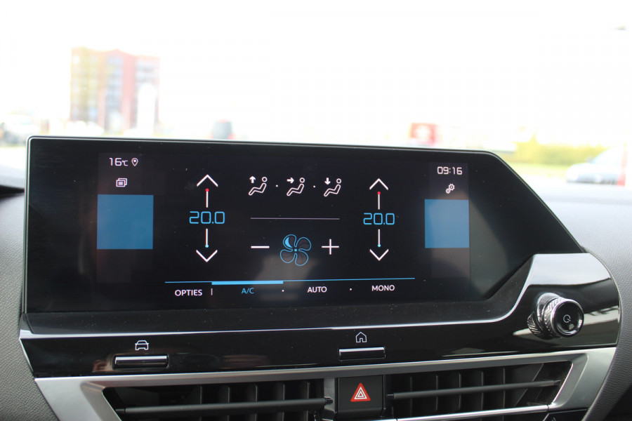 Citroën C4 1.2-130pk Puretech Shine Limited AUTOMAAT ! Gun u het comfort en gemak van een automaat ! Autm. airco, Navigatie, Cruise Control, Climate Control, Lane assist, Stoelverwarming, Camera, Apple CarPlay/Android auto etc.