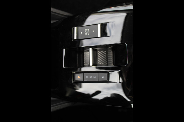 Citroën C4 1.2-130pk Puretech Shine Limited AUTOMAAT ! Gun u het comfort en gemak van een automaat ! Autm. airco, Navigatie, Cruise Control, Climate Control, Lane assist, Stoelverwarming, Camera, Apple CarPlay/Android auto etc.