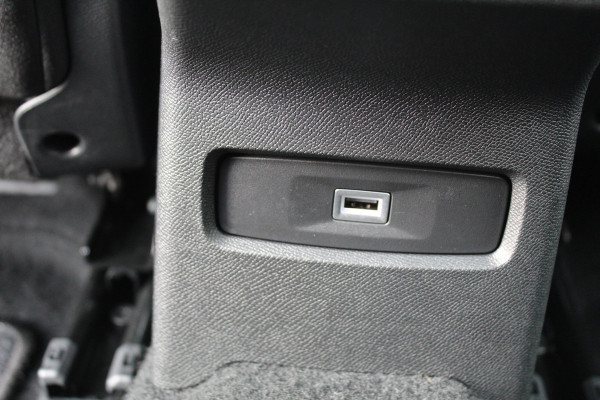 Citroën C4 1.2-130pk Puretech Shine Limited AUTOMAAT ! Gun u het comfort en gemak van een automaat ! Autm. airco, Navigatie, Cruise Control, Climate Control, Lane assist, Stoelverwarming, Camera, Apple CarPlay/Android auto etc.