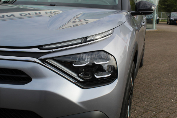 Citroën C4 1.2-130pk Puretech Shine Limited AUTOMAAT ! Gun u het comfort en gemak van een automaat ! Autm. airco, Navigatie, Cruise Control, Climate Control, Lane assist, Stoelverwarming, Camera, Apple CarPlay/Android auto etc.