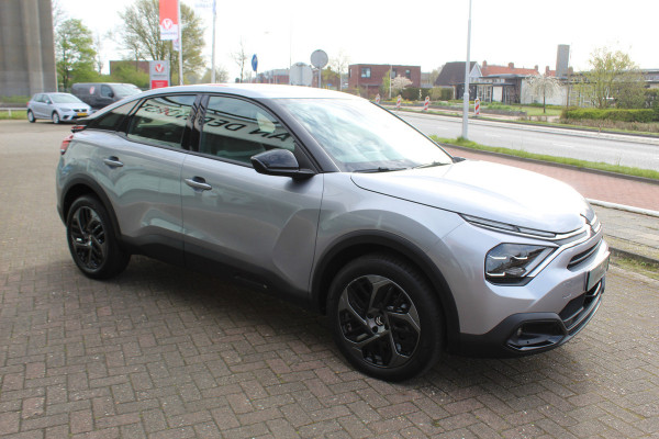 Citroën C4 1.2-130pk Puretech Shine Limited AUTOMAAT ! Gun u het comfort en gemak van een automaat ! Autm. airco, Navigatie, Cruise Control, Climate Control, Lane assist, Stoelverwarming, Camera, Apple CarPlay/Android auto etc.