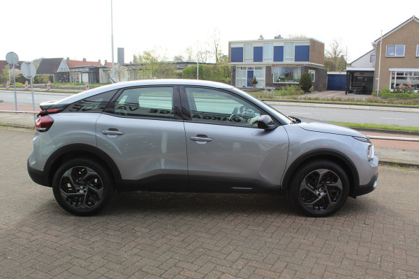 Citroën C4 1.2-130pk Puretech Shine Limited AUTOMAAT ! Gun u het comfort en gemak van een automaat ! Autm. airco, Navigatie, Cruise Control, Climate Control, Lane assist, Stoelverwarming, Camera, Apple CarPlay/Android auto etc.