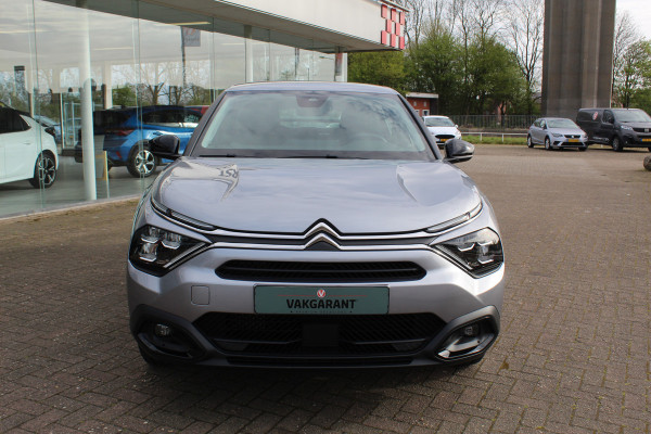 Citroën C4 1.2-130pk Puretech Shine Limited AUTOMAAT ! Gun u het comfort en gemak van een automaat ! Autm. airco, Navigatie, Cruise Control, Climate Control, Lane assist, Stoelverwarming, Camera, Apple CarPlay/Android auto etc.
