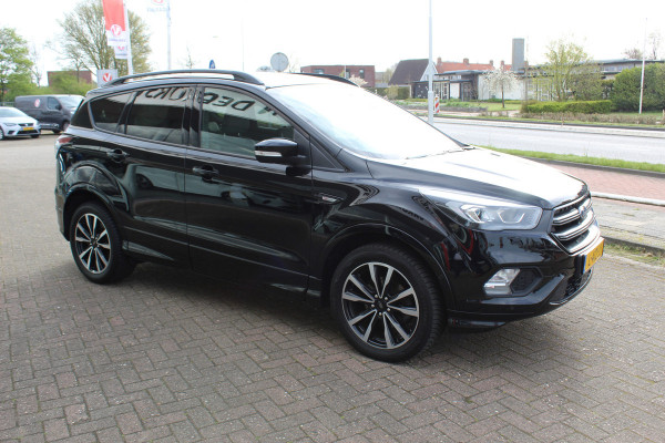 Ford Kuga 1.5 EcoBoost ST Line , 150pk , 2000kg Trekgewicht Climate control ,Cruise control , Camera Trekhaak Stoel,stuur en voorruit verwarming
