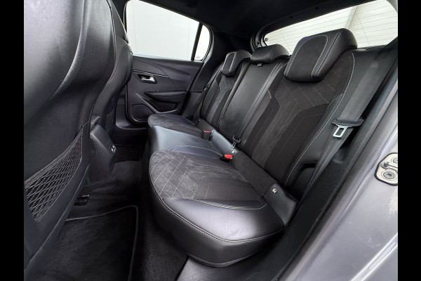 Peugeot e-208 EV GT 350 50kWh Navi Ecc 360°Camera Panoramadak Apple Carplay Android Auto Adap.Cruise Stoelverwarming Privacy Glas DAB+ Bluetooth Keyless Dodehoekdetectie 1e Eigenaar Origineel Nederlandse Auto Dealeronderhouden