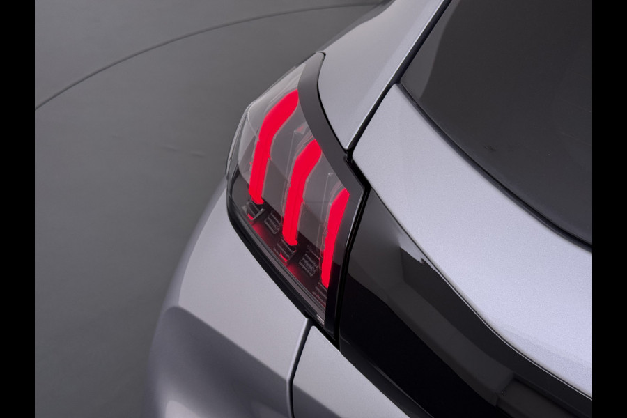 Peugeot e-208 EV GT 350 50kWh Navi Ecc 360°Camera Panoramadak Apple Carplay Android Auto Adap.Cruise Stoelverwarming Privacy Glas DAB+ Bluetooth Keyless Dodehoekdetectie 1e Eigenaar Origineel Nederlandse Auto Dealeronderhouden