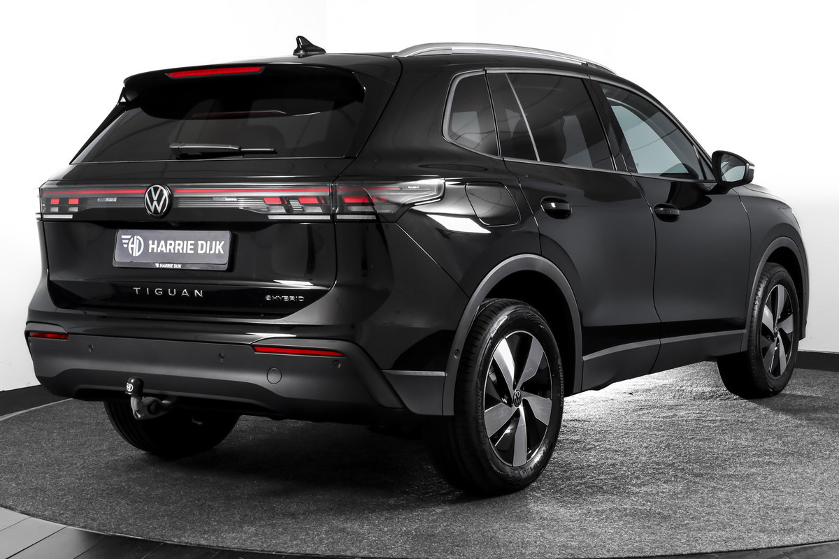 Volkswagen Tiguan 1.5 eHybrid Life | Elek. Trekhaak | Dig. Cockpit | Adapt. Cruise | Stoel-+stuurverw. | PDC | Camera | App. Connect | ECC | LM 18" | 8309