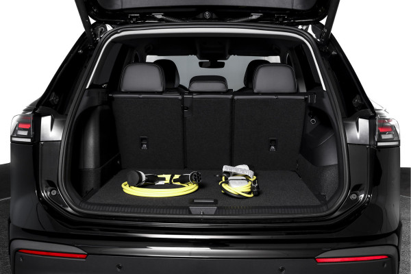 Volkswagen Tiguan 1.5 eHybrid Life | Elek. Trekhaak | Dig. Cockpit | Adapt. Cruise | Stoel-+stuurverw. | PDC | Camera | App. Connect | ECC | LM 18" | 8309