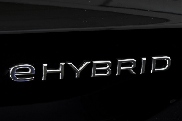 Volkswagen Tiguan 1.5 eHybrid Life | Elek. Trekhaak | Dig. Cockpit | Adapt. Cruise | Stoel-+stuurverw. | PDC | Camera | App. Connect | ECC | LM 18" | 8309