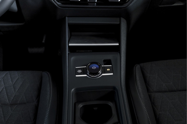 Volkswagen Tiguan 1.5 eHybrid Life | Elek. Trekhaak | Dig. Cockpit | Adapt. Cruise | Stoel-+stuurverw. | PDC | Camera | App. Connect | ECC | LM 18" | 8309