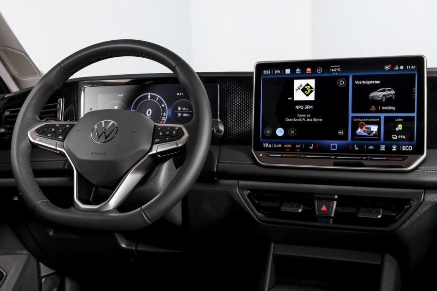 Volkswagen Tiguan 1.5 eHybrid Life | Elek. Trekhaak | Dig. Cockpit | Adapt. Cruise | Stoel-+stuurverw. | PDC | Camera | App. Connect | ECC | LM 18" | 8309