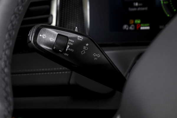 Volkswagen Tiguan 1.5 eHybrid Life | Elek. Trekhaak | Dig. Cockpit | Adapt. Cruise | Stoel-+stuurverw. | PDC | Camera | App. Connect | ECC | LM 18" | 8309