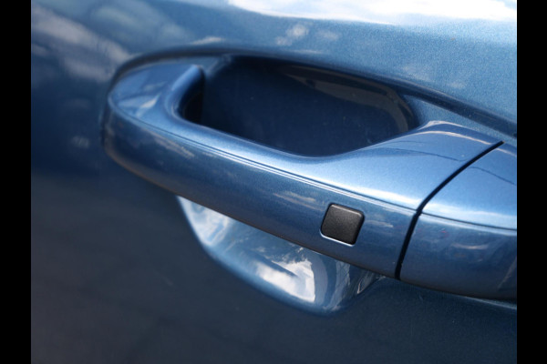 Kia Niro EV Light Advanced 64.8 kWh | Navi | Camera | Carplay | Stoel&stuur verwarming | 3Fase |