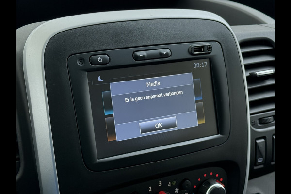 Renault Trafic 2.0dCi 120PK 3-Pers. Trekhaak Euro 6 Apple Carplay Android Auto Airco Navi Cruise Control Led Bluetooth Pdc T29 L1H1 Betonplex Vloer Wandbetimmering Schuifdeur 1e Eigenaar Origineel Nederlandse Bus