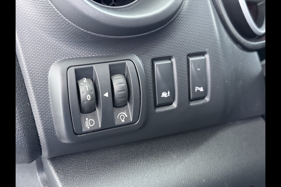 Renault Trafic 2.0dCi 120PK 3-Pers. Trekhaak Euro 6 Apple Carplay Android Auto Airco Navi Cruise Control Led Bluetooth Pdc T29 L1H1 Betonplex Vloer Wandbetimmering Schuifdeur 1e Eigenaar Origineel Nederlandse Bus